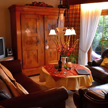 Haus Bachschwalbe Apartamento *