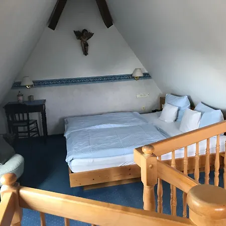 Haus Bachschwalbe *